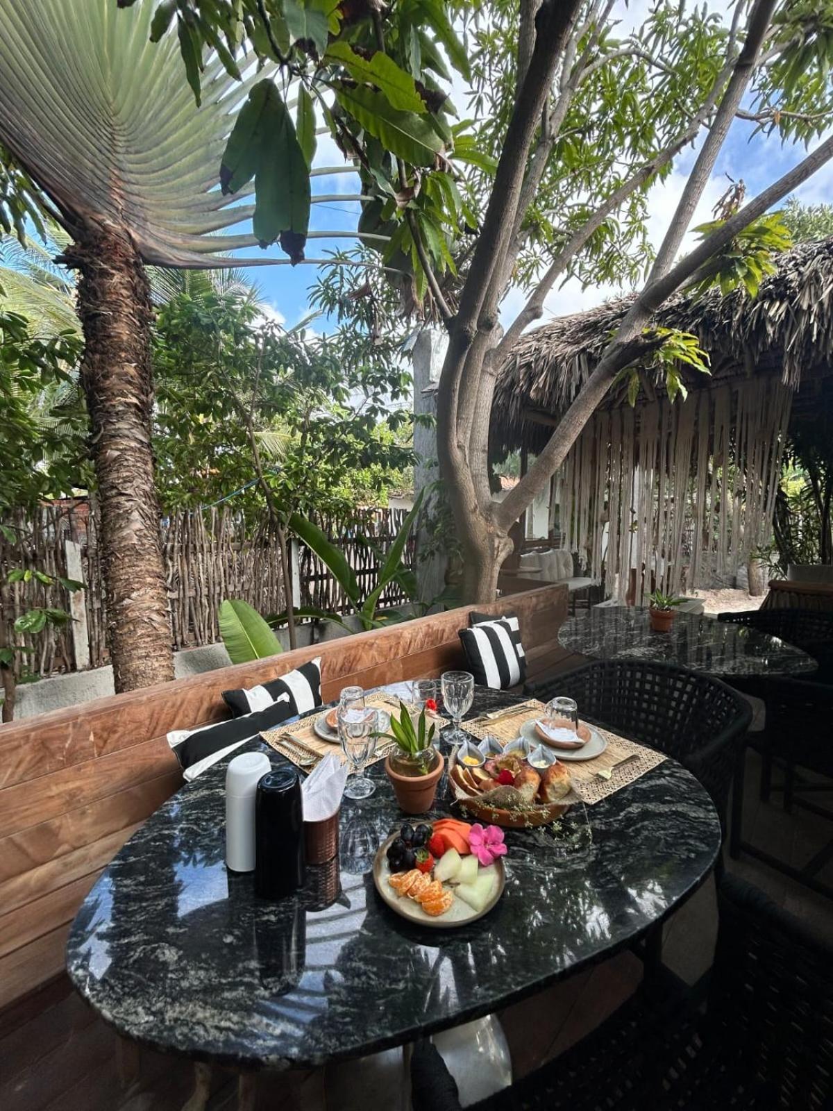 Villa Pantai Boutique Hotel Atins Buitenkant foto