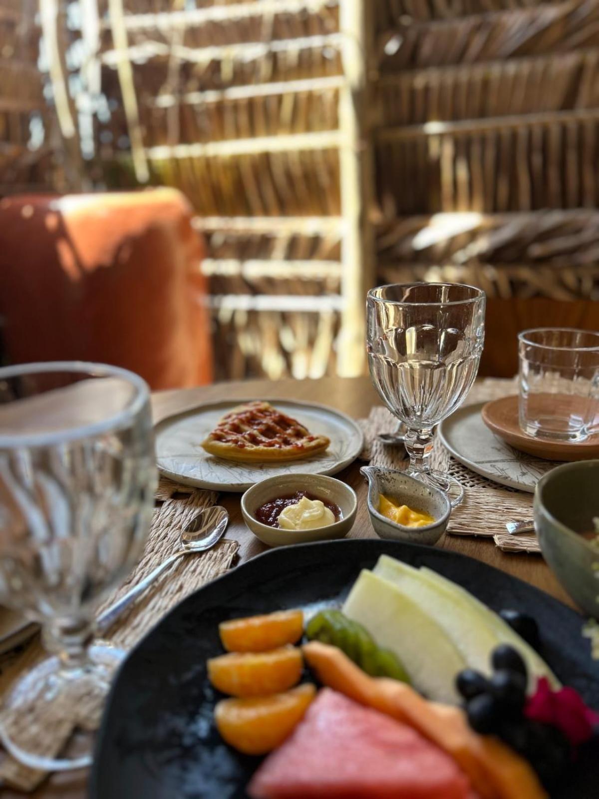 Villa Pantai Boutique Hotel Atins Buitenkant foto