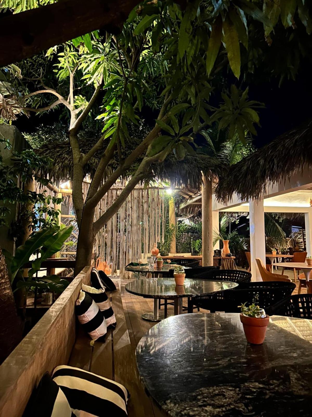 Villa Pantai Boutique Hotel Atins Buitenkant foto