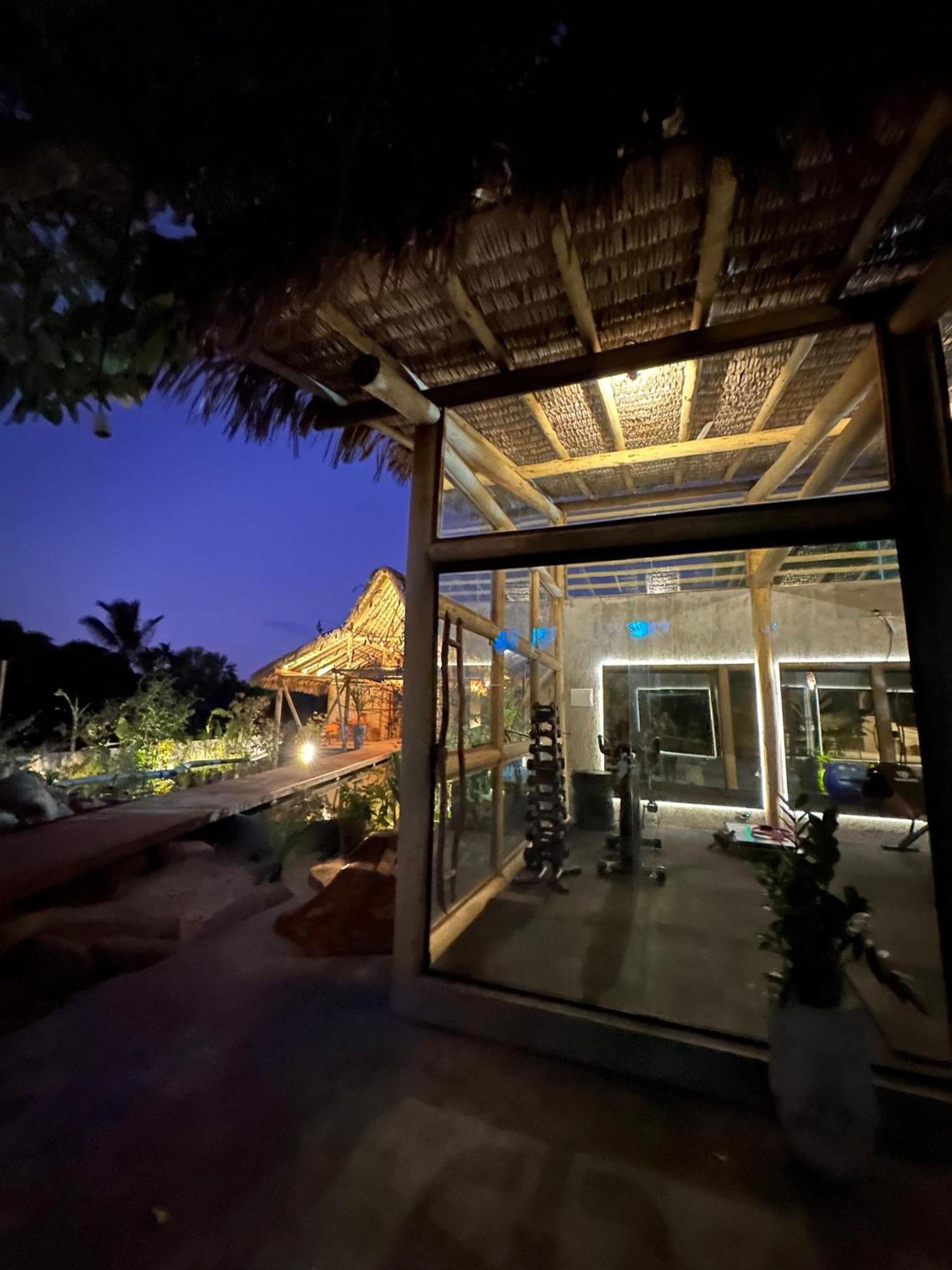 Villa Pantai Boutique Hotel Atins Buitenkant foto